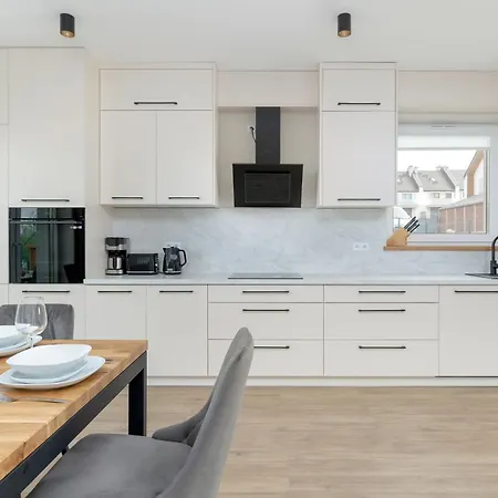 Sunny Hills - By Jantar *