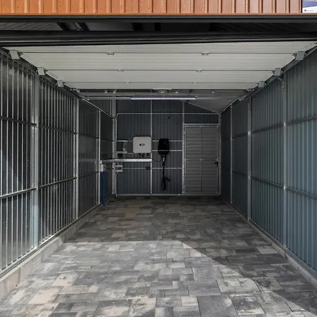 Villa Sunny Hills - By Jantar *