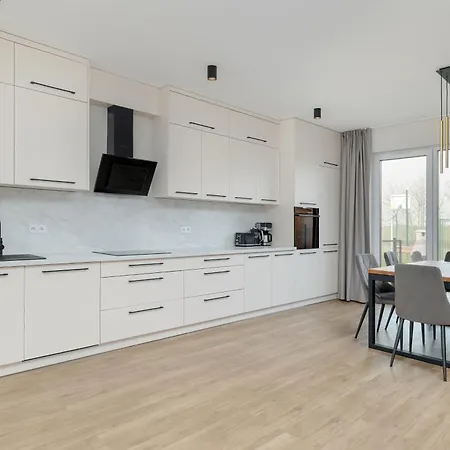 Sunny Hills - By Jantar Villa *