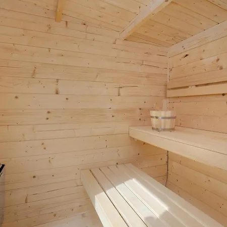 Sunny Hills - By Jantar